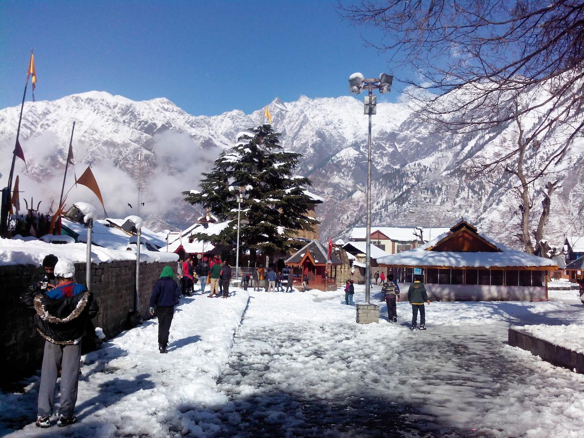 Hotel Bharmour View Brahmaur ภายนอก รูปภาพ