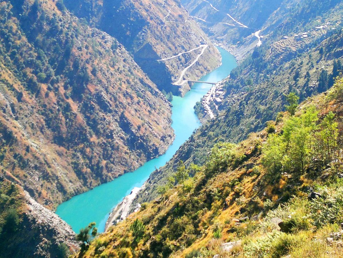 Hotel Bharmour View Brahmaur ภายนอก รูปภาพ
